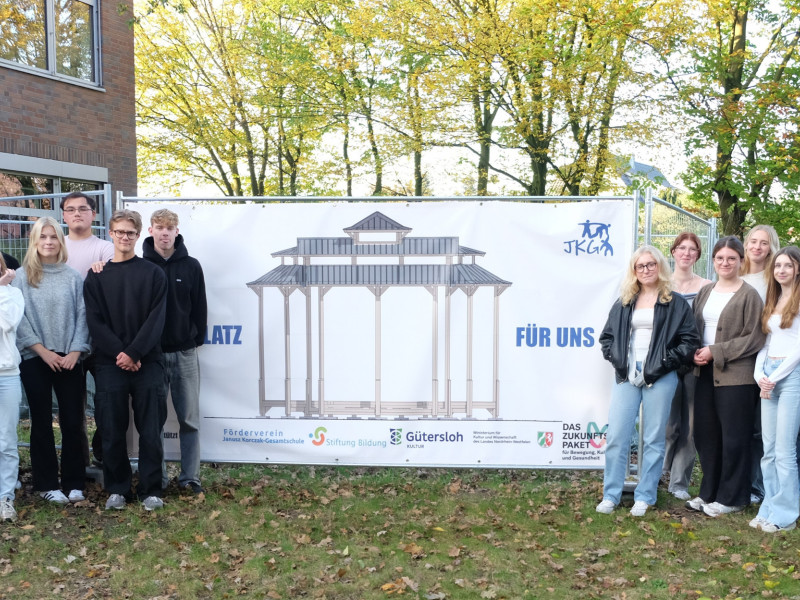 Hier entsteht Neues: Ein Pavillon im Grünen