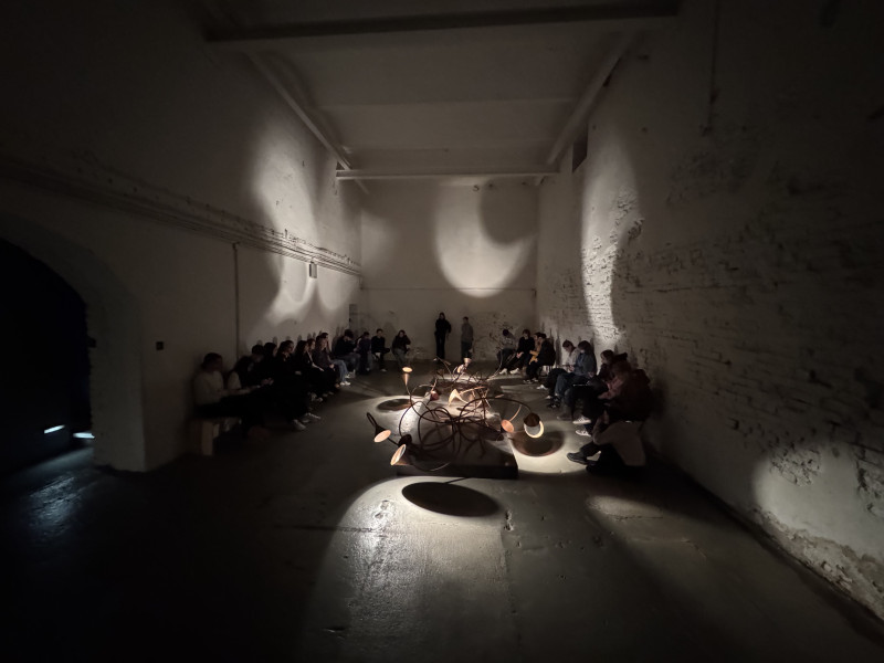 Kunstkurse der Q2 entdecken internationale Lichtkunst